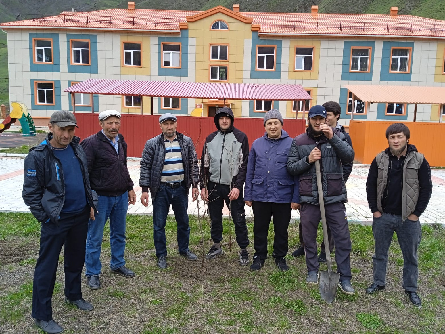 В лесничествах продолжается Международная акция в память о защитниках Отечества.