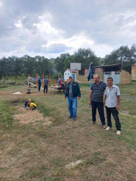 Государственные инспектора ГКУ РД "Касумкентское лесничество" продолжают просветительски-пропагандистскую работу по профилактике лесных пожаров среди населения.